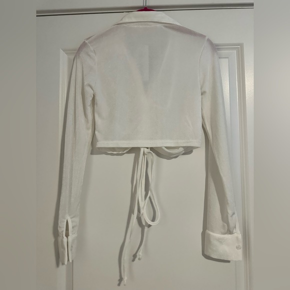 12th Tribe Samantha crop top. Medium, new with tags, in white - Picture 6 of 6